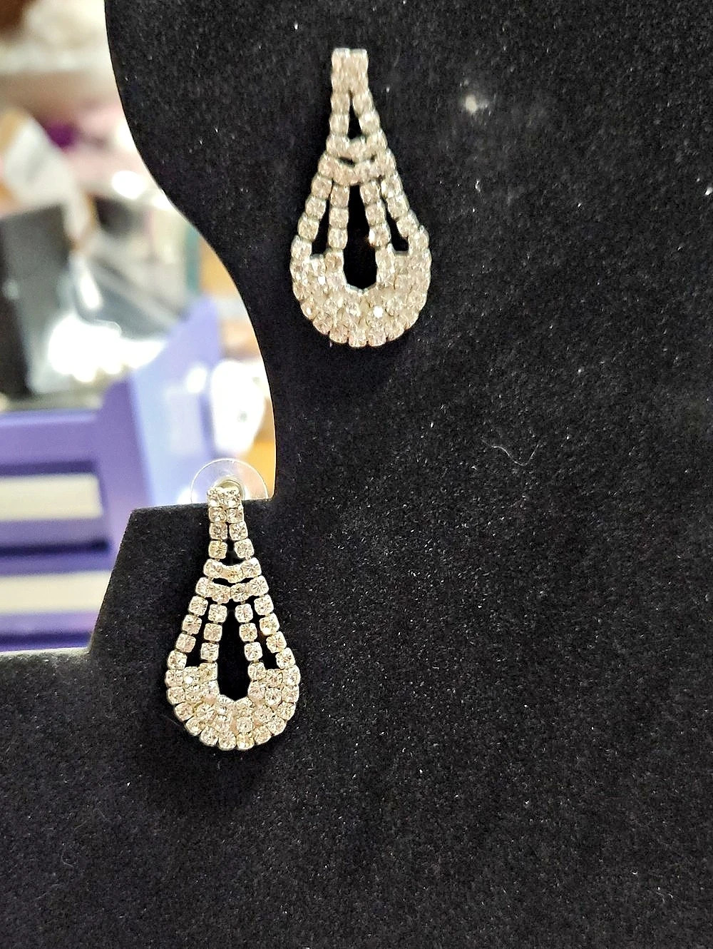Crystal Teardrop Earrings in Silver Like New